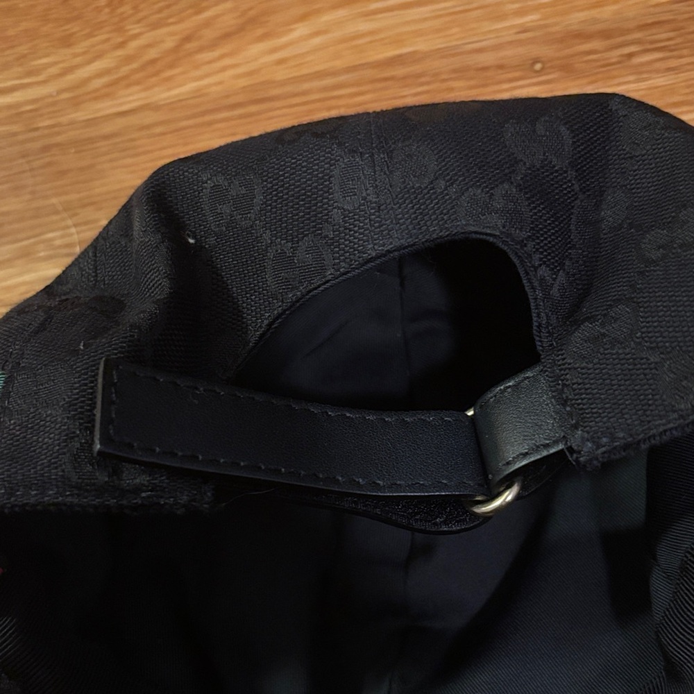 Authentic Gucci Black Hat with Red and Green Accents - Picture 6 of 11